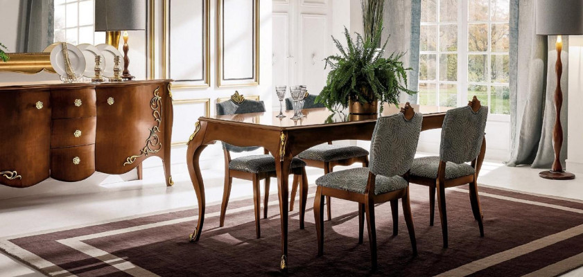 Mesa de madera auténtica estilo barroco clásico antiguo. Mesas de comedor de madera auténtica, nuevas.
