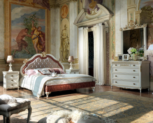 Diseño de dormitorio Juego completo de 5 piezas Cama Mesita de noche Cómoda Conjuntos italianos