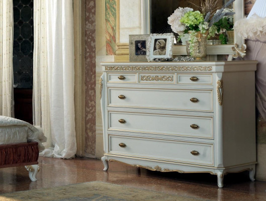 Diseño de dormitorio Juego completo de 5 piezas Cama Mesita de noche Cómoda Conjuntos italianos
