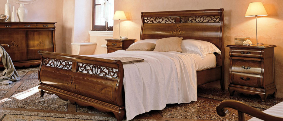 Set de muebles de dormitorio de 4 piezas. Cama, 2 mesitas de noche y cómoda. Diseño de madera maciza.