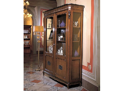 Muebles clásicos Muebles italianos de madera marrón Elegante vitrina Aparador elegante