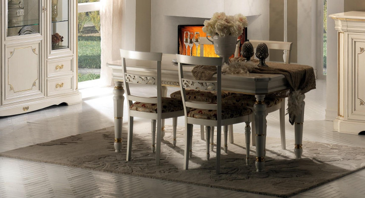 Conjunto completo de mesa de comedor 4 sillas Conjunto de comedor Grupo de comedor Mesa de madera Mesas de mesa de 5 piezas.
