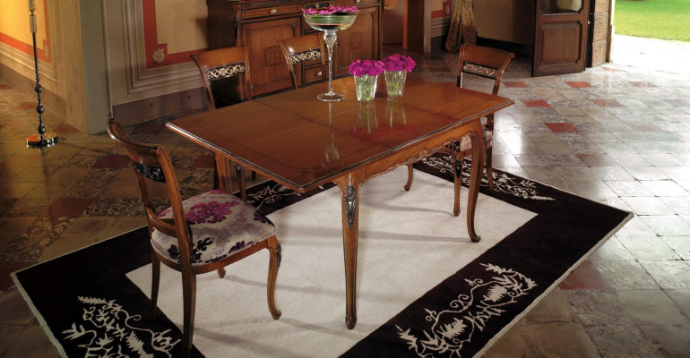 Juego de sillas de comedor de 4 piezas, diseño clásico tapizado en madera nueva.