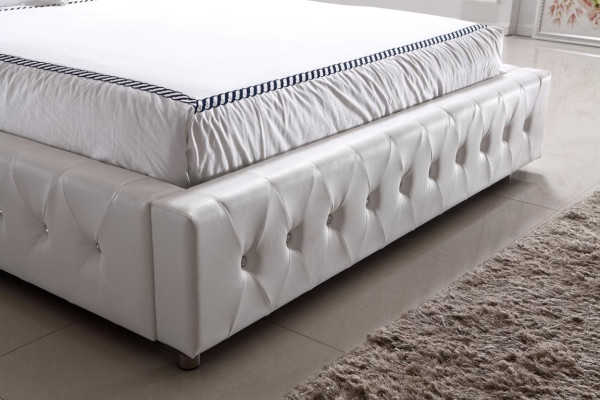 Cama de diseño moderna XXL de hotel, camas de lujo, doble de cuero Chesterfield.