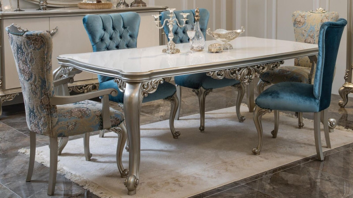 Mesa de comedor maravillosa en diseño clásico con tablero exclusivo.
