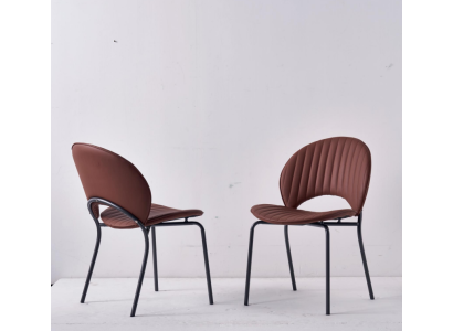 Silla de comedor marrón de lujo, silla reclinable, silla de cocina de cuero y madera.
