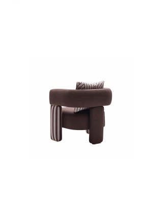 Conjunto completo de sofá marrón de tela, sofá, sillones y mesa.