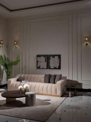 Conjunto de sala de estar de 4 piezas, sofá de tres plazas y mesas de centro en tela beige y madera.