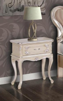 Mesita de noche, mesita auxiliar, muebles, decoración italiana, mesa de madera clásica.