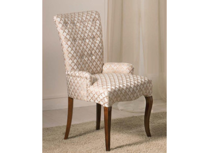 Sillón tapizado con reposabrazos de lujo para salón comedor