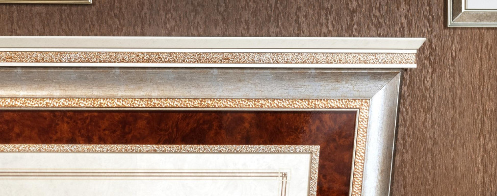 Juego de dormitorio de lujo de 4 piezas. Cama + 2 mesitas de noche + Chaise Longue diseño cama.