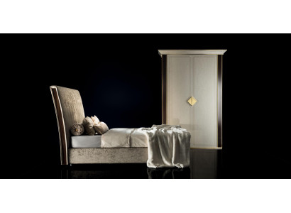 Conjunto de dormitorio con cama completa, armario, y cómoda de arredoclassic de 2 piezas.