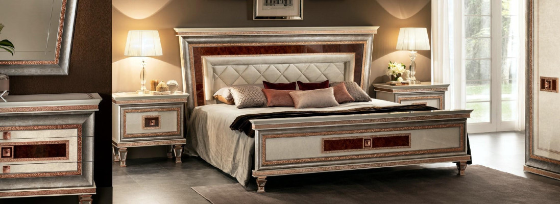 Muebles de lujo para dormitorio: cama, set de 2 mesitas de noche, camas Hotel Arredoclassic de 3 piezas.
