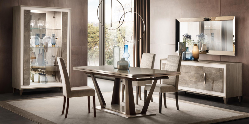 Set de comedor, conjunto de mesa de comedor, vitrina, cómoda, espejo. Set de 4 piezas arredoclassic.