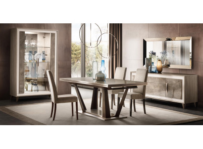Set de comedor, conjunto de mesa de comedor, vitrina, cómoda, espejo. Set de 4 piezas arredoclassic.
