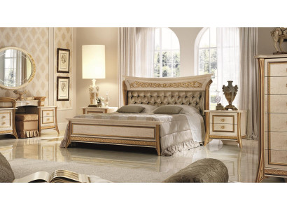 Cama 2x Mesa de noche Diseño de dormitorio clásico 3 piezas Conjunto de lujo de muebles