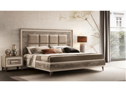 Dormitorio 3 piezas. Conjunto Cama 2x Mesita de noche Consola Camas Hotel arredoclassic