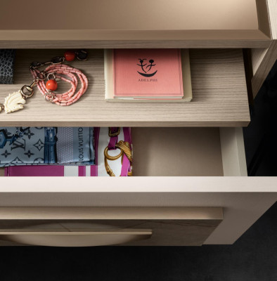 Dormitorio 3 piezas. Conjunto Cama 2x Mesita de noche Consola Camas Hotel arredoclassic