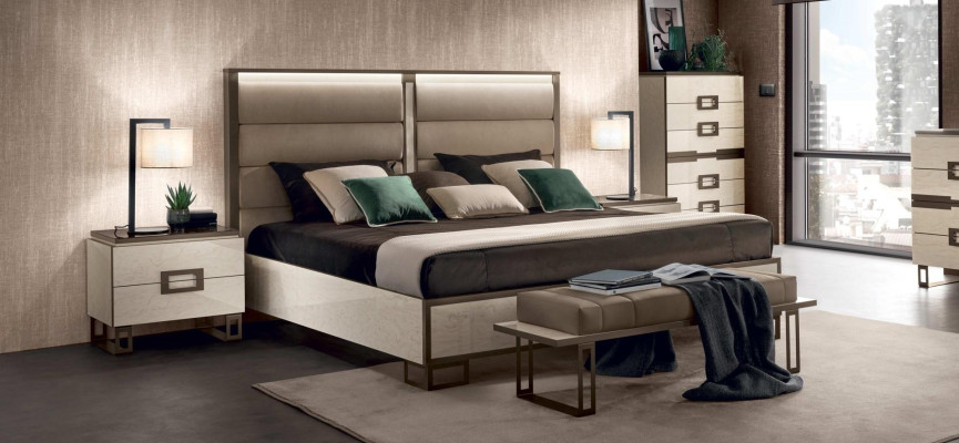 Cama acolchada clásica Cama doble de madera 180x200cm Cama de hotel Dormitorio Nuevo