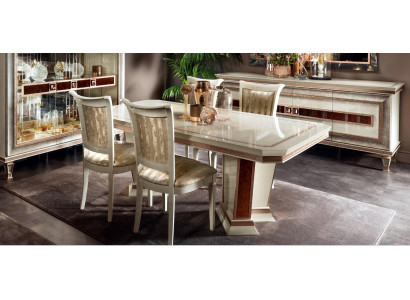 Mesa de comedor barroca Grupo de mesas de sala de diseño de madera de salón.