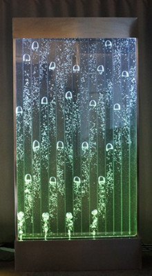 Panel de pared con burbujas de agua LED. Fuente de agua decorativa. Diseño de pared de agua.