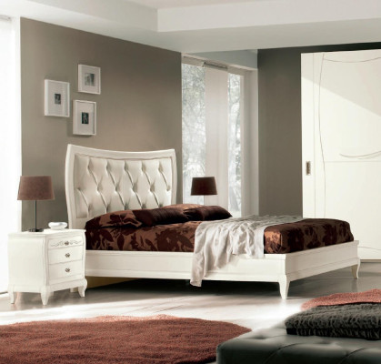 Conjunto de cama dormitorio Cama 2 x mesita de noche Madera Muebles clásicos italianos de 3 piezas