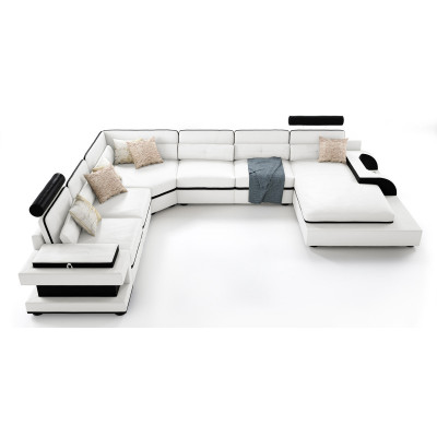 Descubre nuestro gran sofá en forma de U con innovativo mecanismo de clic USB.