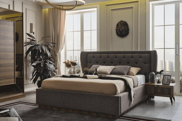 Juego de dormitorio con cama tapizada, 2 mesitas de noche, armario de 4 piezas.