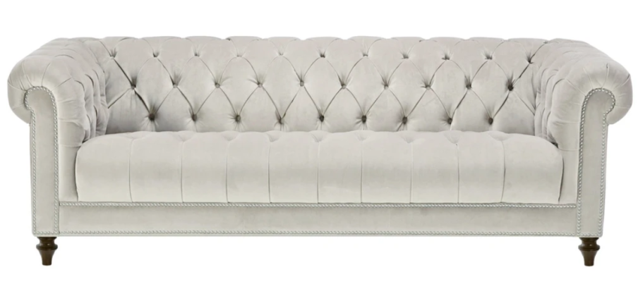 Tresillo de tela de diseño de tres plazas en plata, nuevos originales Chesterfield.