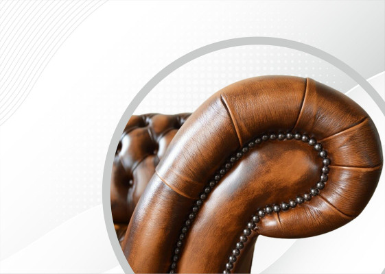 Sofá Chesterfield marrón de cuero acolchado con juego de sofás de 4 plazas.