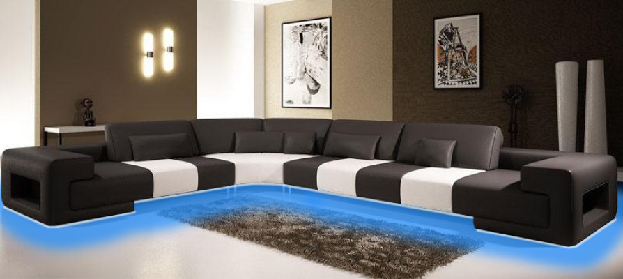 Diseño elegante y la máxima comodidad con nuestro gran sofá de esquina en forma de L.
