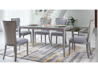 Sillas de madera para comedor con grupo de sillas acolchadas.