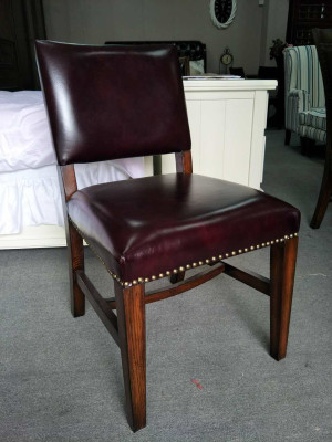 Silla 1x de diseño de lujo acolchada, silla de oficina, silla de comedor de diseñador de madera.