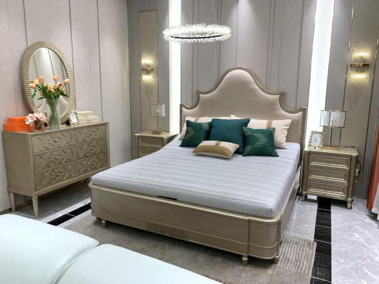 Diseño de habitación de hotel doble: muebles de madera para cama acolchada de madera de 180x200 nuevos.