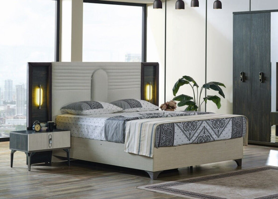 Juego de dormitorio de lujo de 4 piezas. Cama, 2 mesitas de noche, armario. Beige.