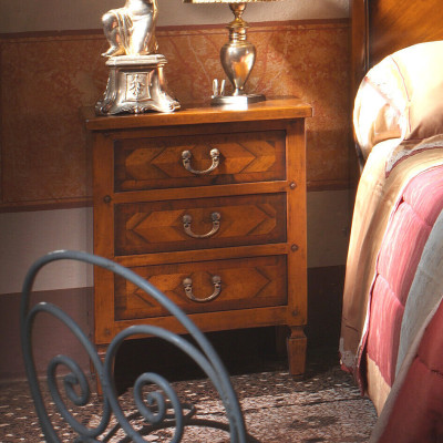 Mesa auxiliar Muebles de dormitorio Italia Armario de noche Mesitas de noche Italia