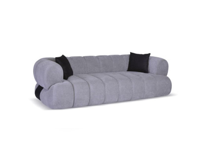 Sofá tapizado gris de lujo de 3 plazas para la sala de estar.