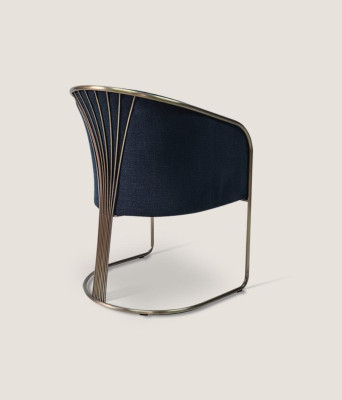 Sillón de acero inoxidable azul de lujo de una plaza con cojines y reposabrazos, silla con respaldo.