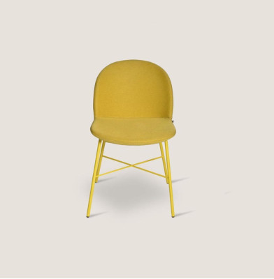 Silla de comedor de diseñador amarilla con reposabrazos para salón muebles de lujo.