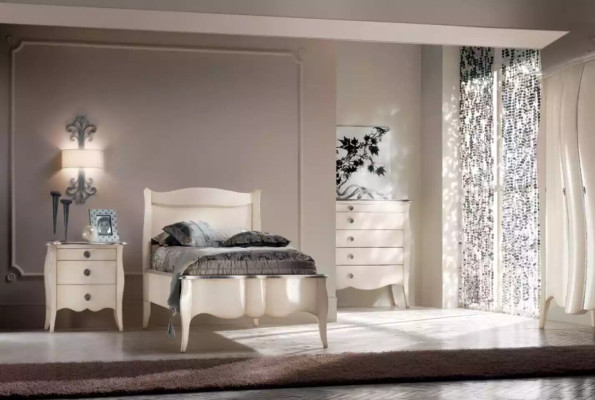 Cama mesita de noche cómoda 3 piezas. Conjunto de dormitorio de diseño de muebles de lujo nuevo.