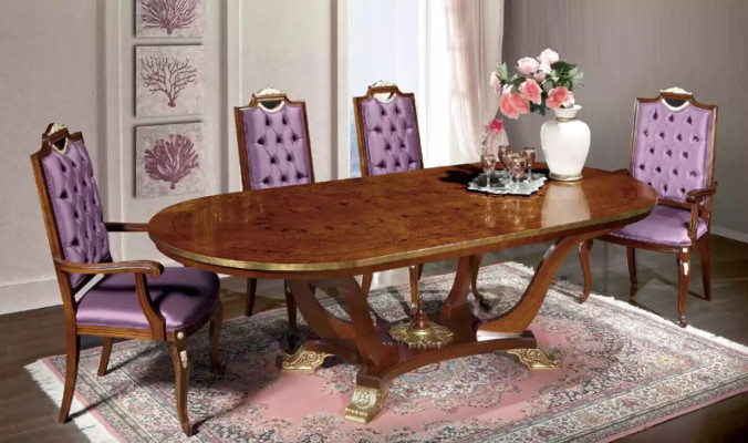 Mesa de comedor 4 sillas Conjunto clásico de comedor de 5 piezas. Mesa ovalada.