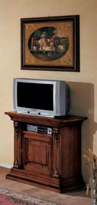 Mueble de TV clásico de madera. Aparador de TV para la sala de estar, cómoda RTV.