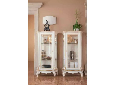 Vitrina de madera de alta calidad, diseño clásico de muebles blancos.