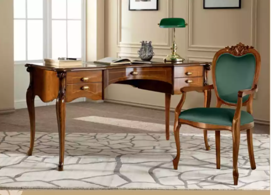 Escritorio de diseño clásico de lujo con escritorios de madera para la oficina.