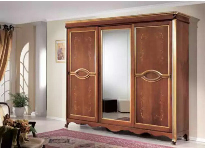Armario de madera maciza clásico marrón con espejo para el dormitorio.