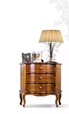 Clásica cómoda pequeña de madera de lujo diseñada para el dormitorio.
