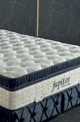 Juego de dormitorio Negro Cama Mesita de noche Chesterfield Muebles de cama de terciopelo de 3 piezas.