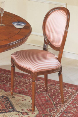 Sillas clásicas de madera Silla con respaldo de madera Silla de diseño de lujo Silla de comedor