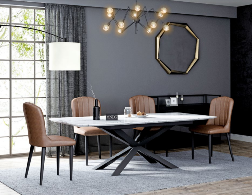 Diseño de muebles para comedor. Grupo de sillas y mesa con 4 sillas con respaldo. Set de 5 piezas.