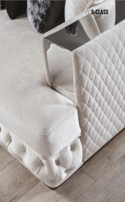 Sofá de 3 plazas blanco de lujo estilo clásico italiano para la sala de estar.